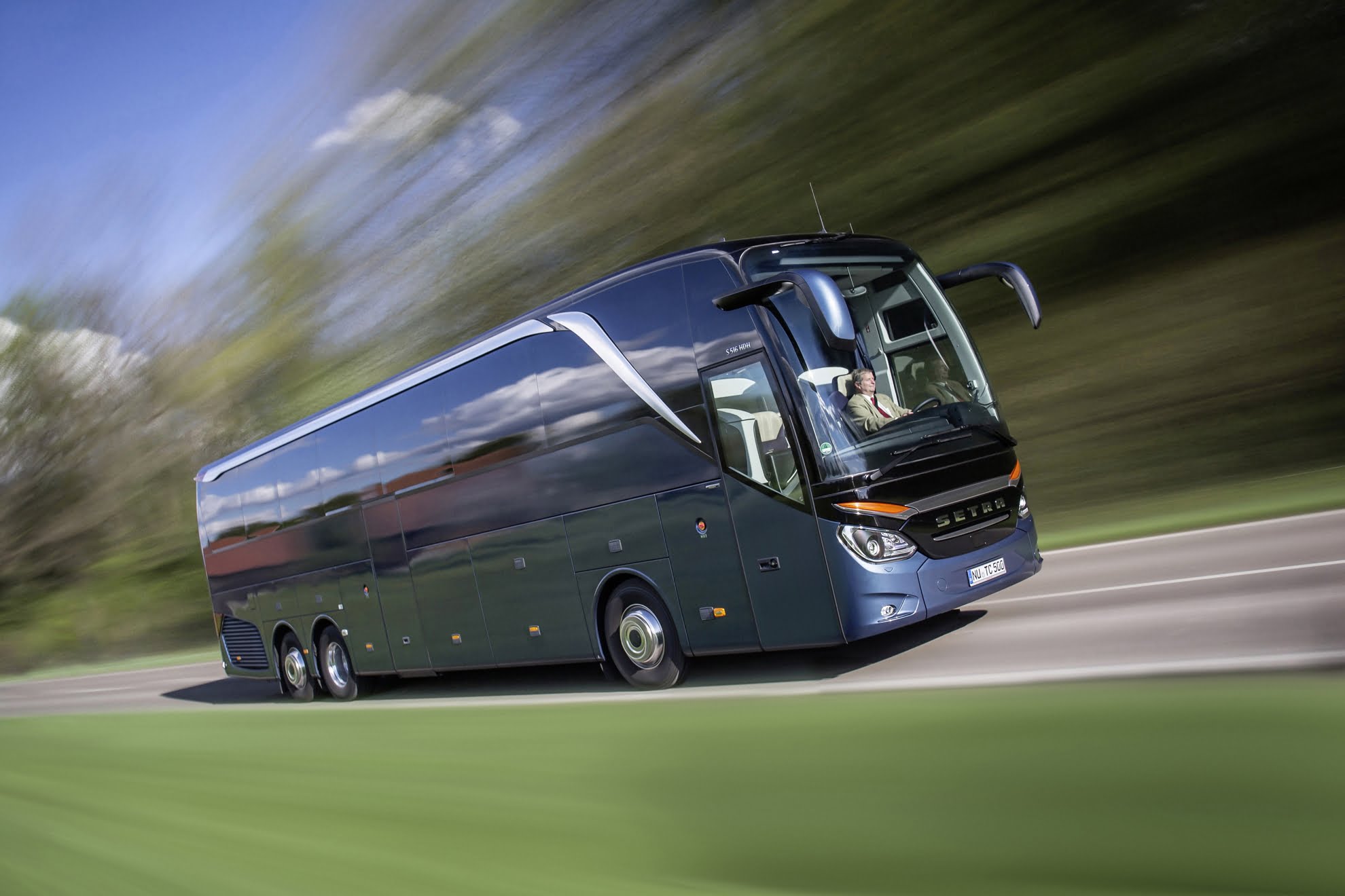 Transport persoane Bucuresti – Paris, Versailes, Creteil